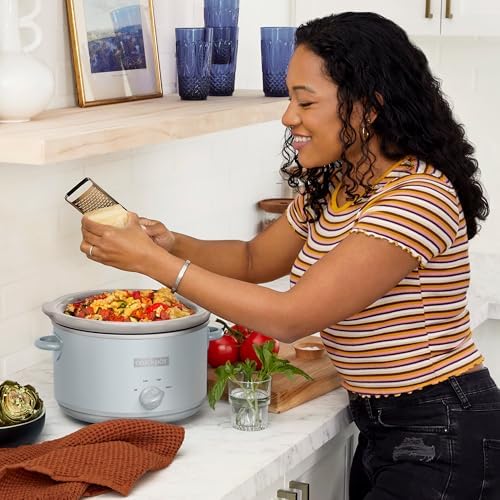 4.5 Quart Manual Slow Cooker – Macaroon Blue - Curated Catalog T0